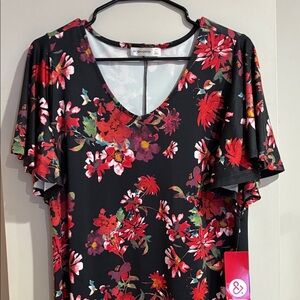 89th & Madison NWT Floral V-Neck Dress
